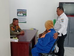 Satpol PP Murung Raya Pulangkan Pengamen dan Badut ke Kota Asal